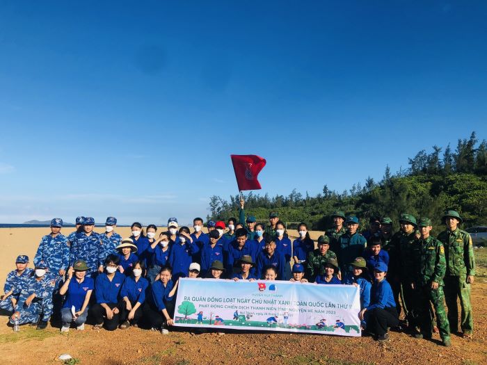 Huyện đoàn - Hội LHTN Việt Nam huyện Núi Thành ra quân Ngày Chủ nhật xanh toàn quốc lần thứ 2 và Phát động Chiến dịch Thanh niên tình nguyện hè năm 2023